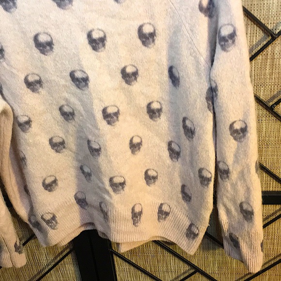 SKULL 360 CASHMERE SIZE SMALL SKULL PRINT LIGHT PINK - Picture 3 of 6